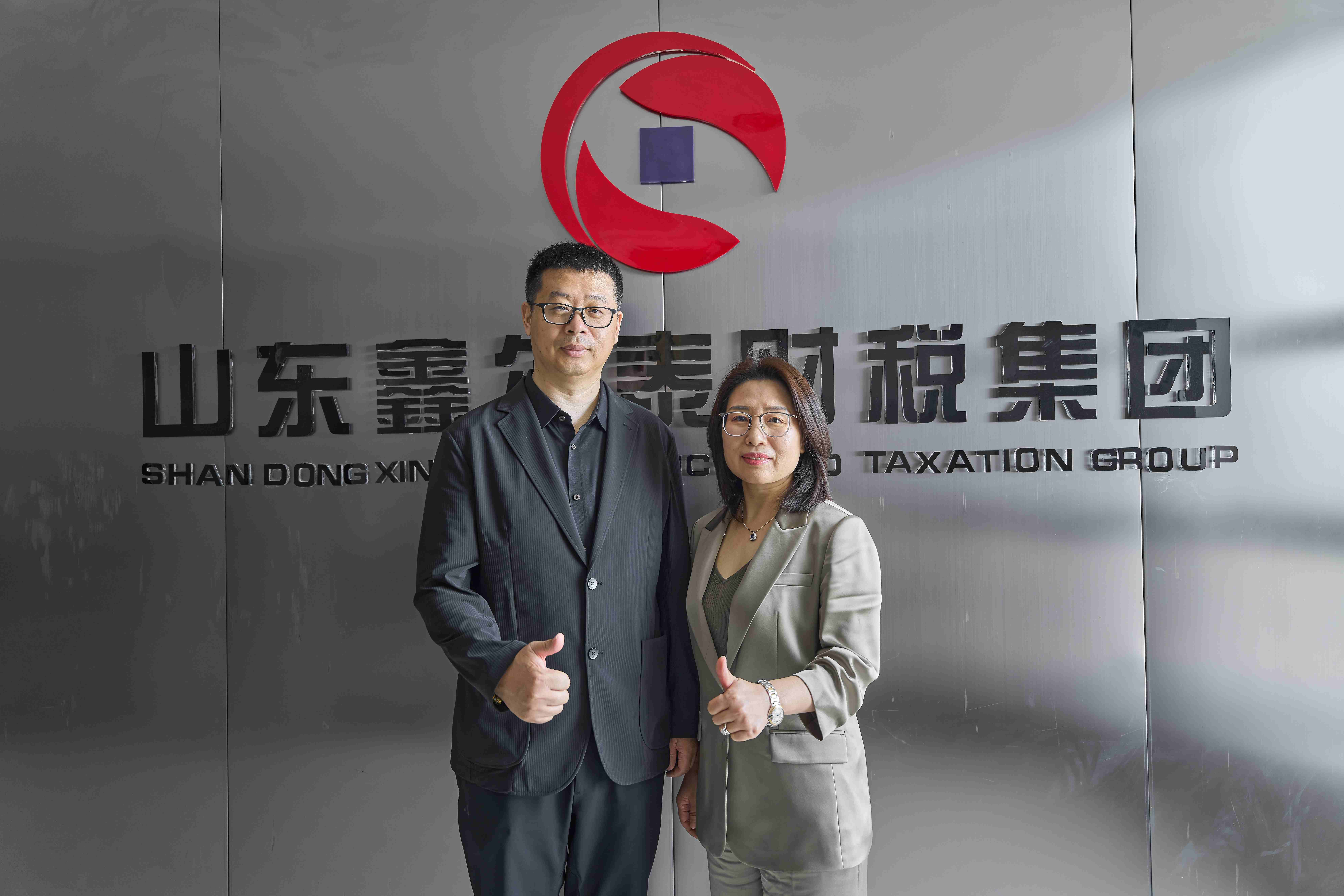 1746953543159942.jpg R3A08516-ARW.jpg